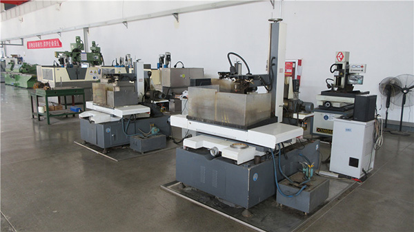 6Linear Cutting Machine